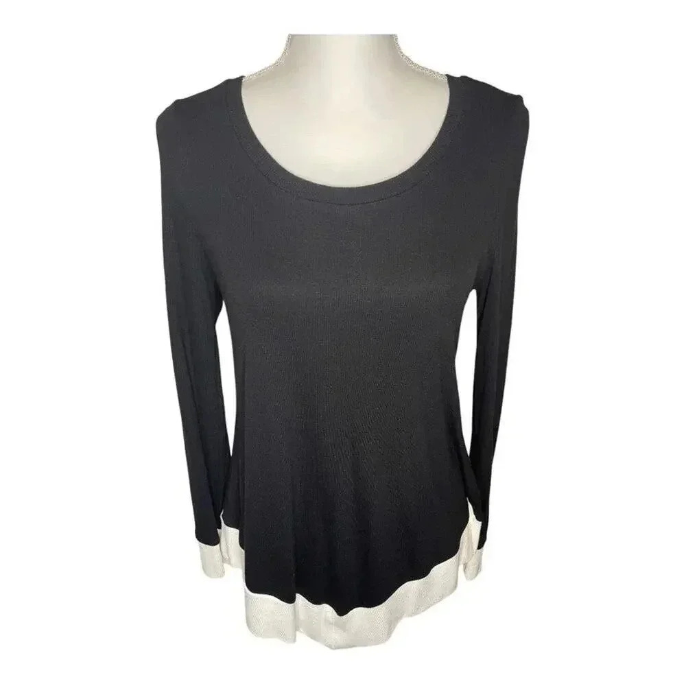 INC international concepts women’s small black/white‎ handkerchief sweater